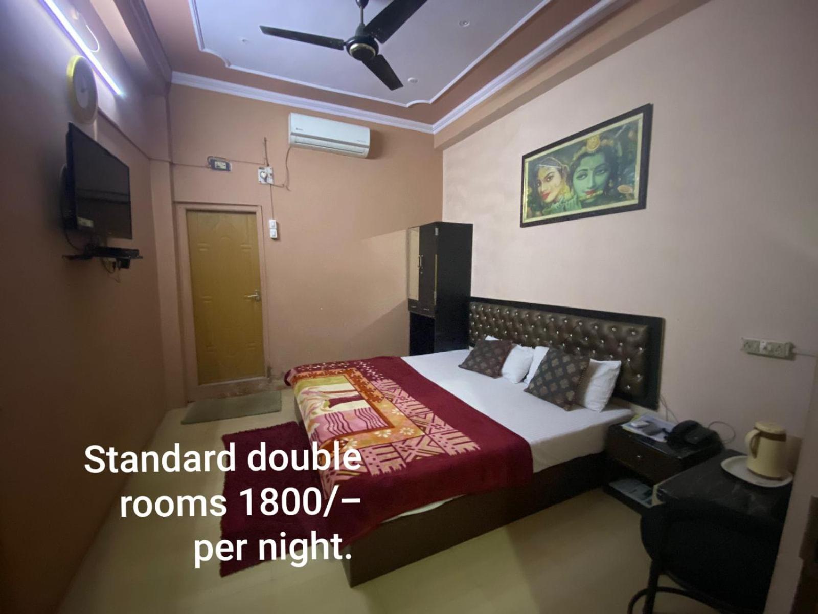 Ds Residency Varanasi-Prime Location-Parking Bagian luar foto