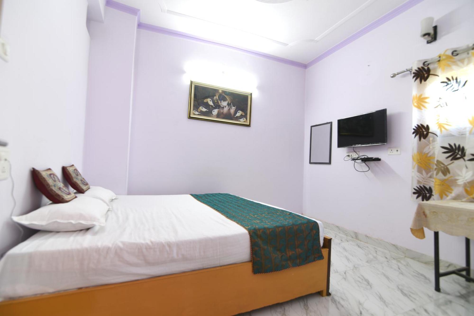 Ds Residency Varanasi-Prime Location-Parking Bagian luar foto
